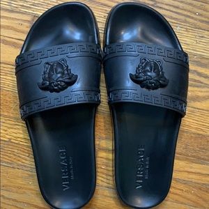 Versace Slide Authentication help